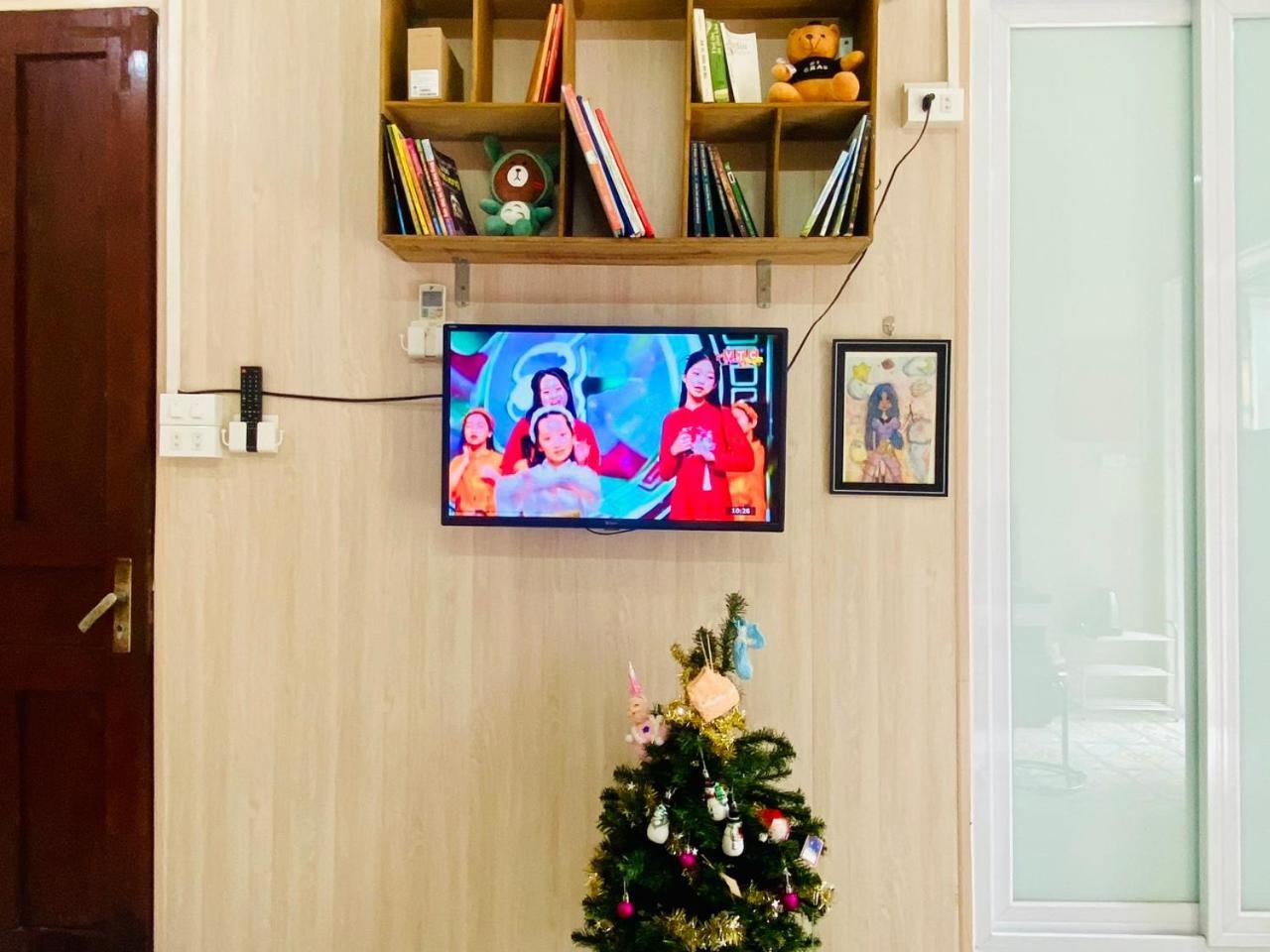 Cozy Homestay With Large Bed, Private Bathroom, Large Balcony هانوي المظهر الخارجي الصورة